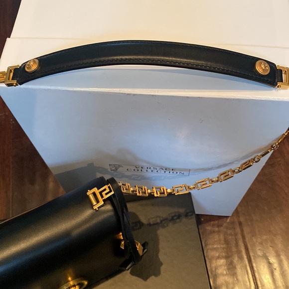 Versace Tribute Icon Calfskin Shoulder bag *SOLD OUT EVERYWHERE* - Picture 3 of 8